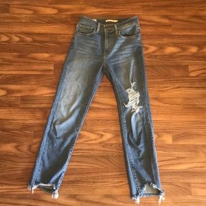 724 Levi’s Straight Crop: Size 25